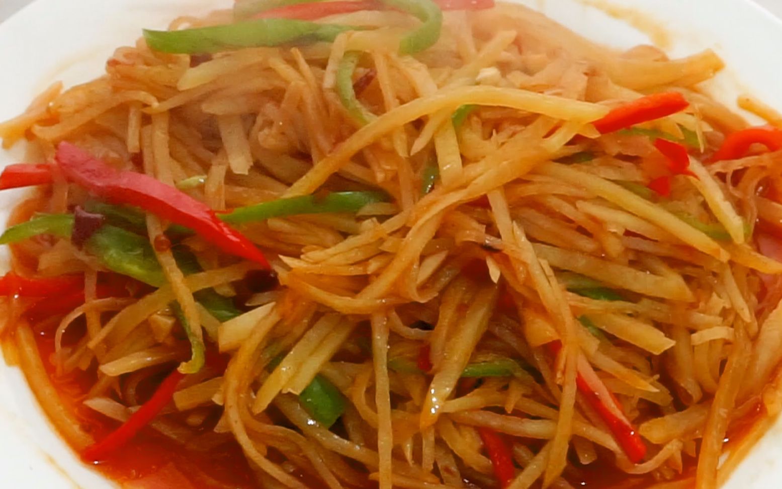 大厨教你鱼香土豆丝做法,简单家常,开胃下饭,一次一盘不够吃