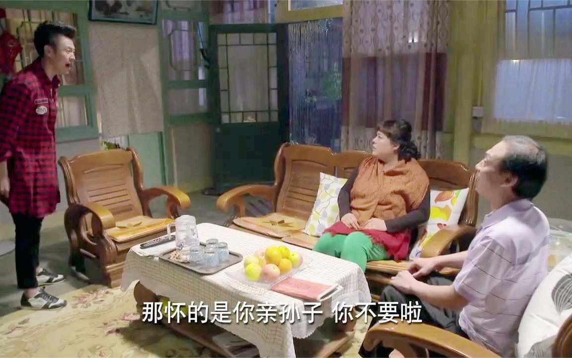 [图]功夫婆媳：婆婆趁下大雨将儿媳赶出门，怎料儿媳已怀孕，儿子怒了