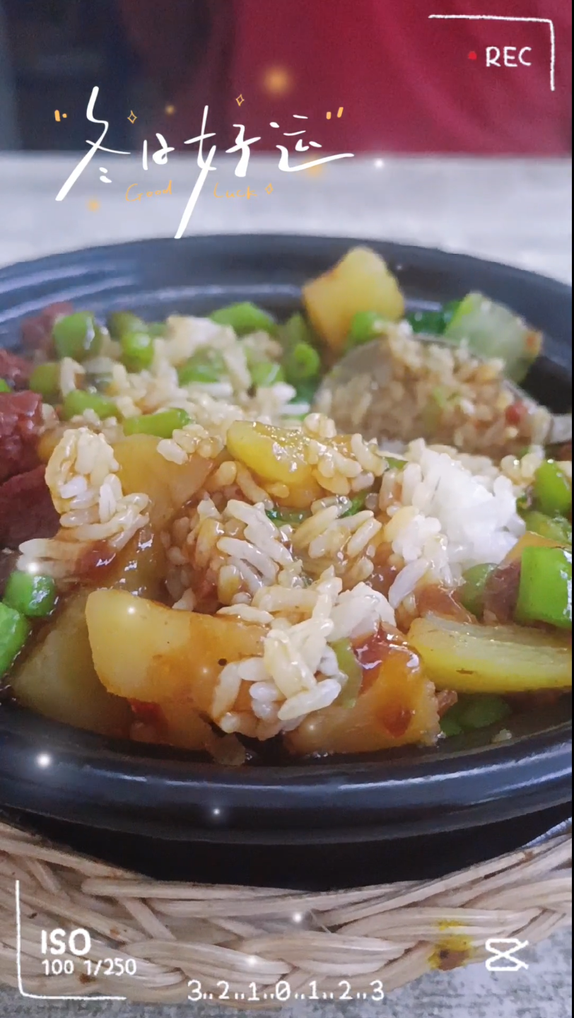 土豆牛肉煲仔饭!