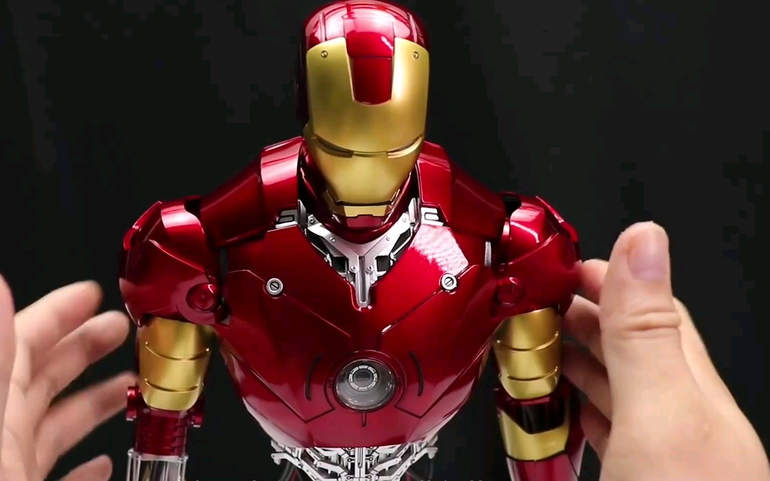 钢铁侠mark Ⅲ(马克3)充电套装,是真滴帅!