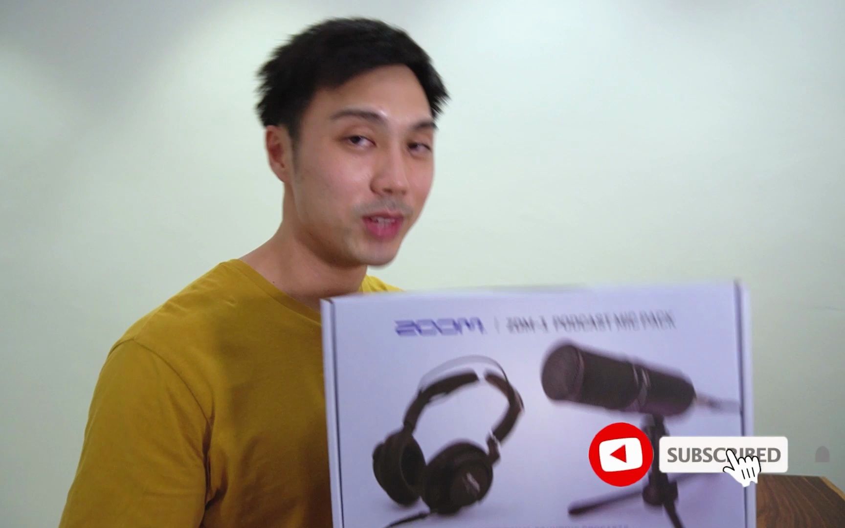 [图]Unboxing the Zoom ZDM-1 Podcast Microphone Pack – Honest Review