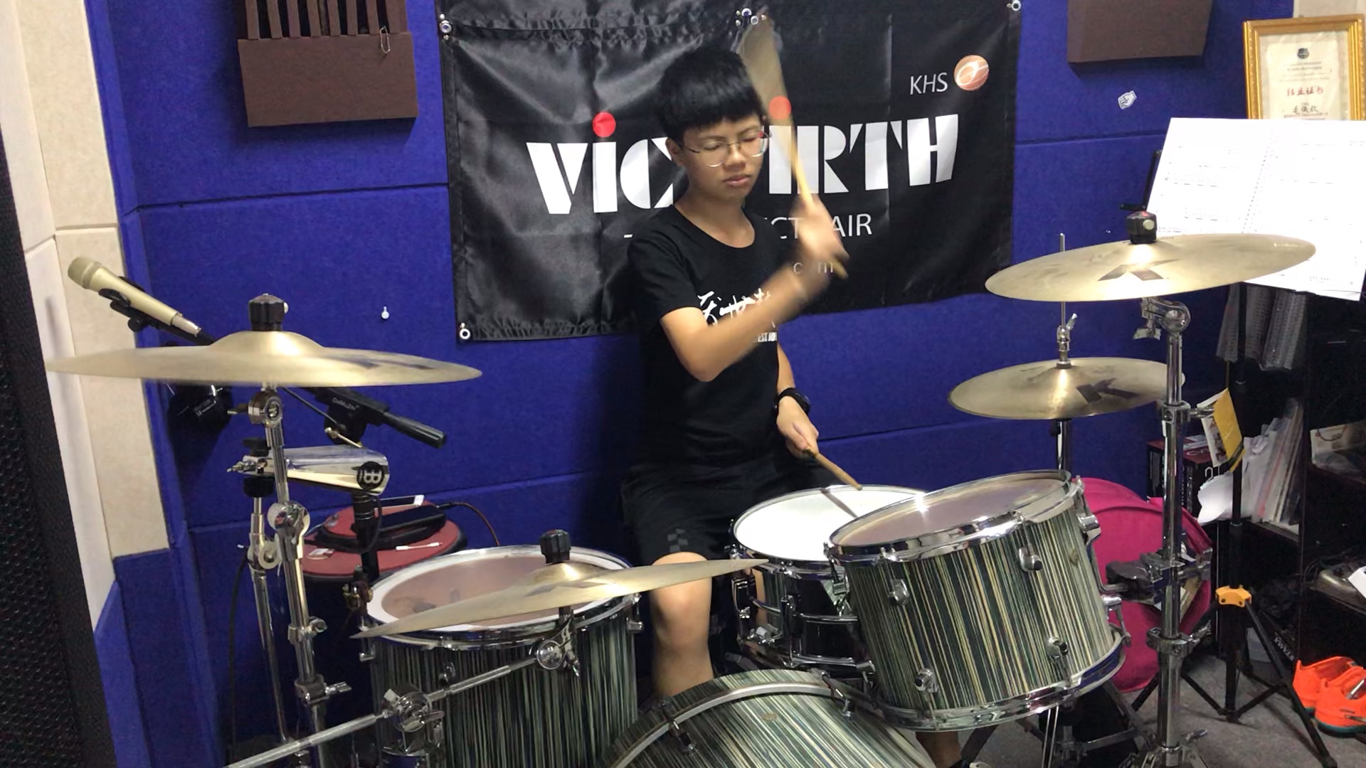 rock school架子鼓八级《mind the gaps》