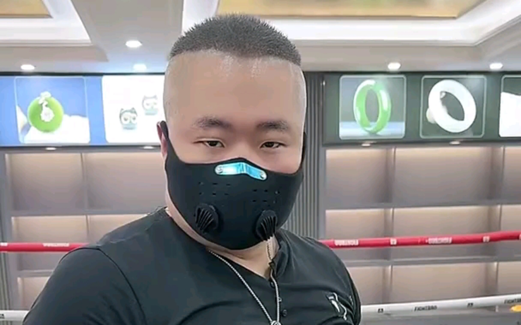 韩老狮自称世界拳王,邪魅姜国钧声称和韩老狮交手过3次都是平手