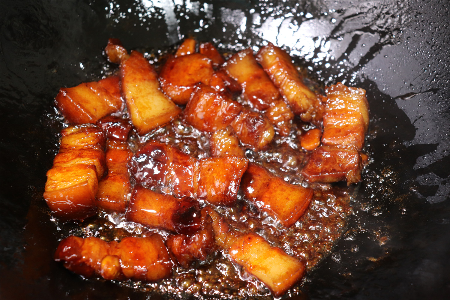 教你秘制川味正宗红烧肉,口感肥而不腻,老公和小孩都抢着要吃