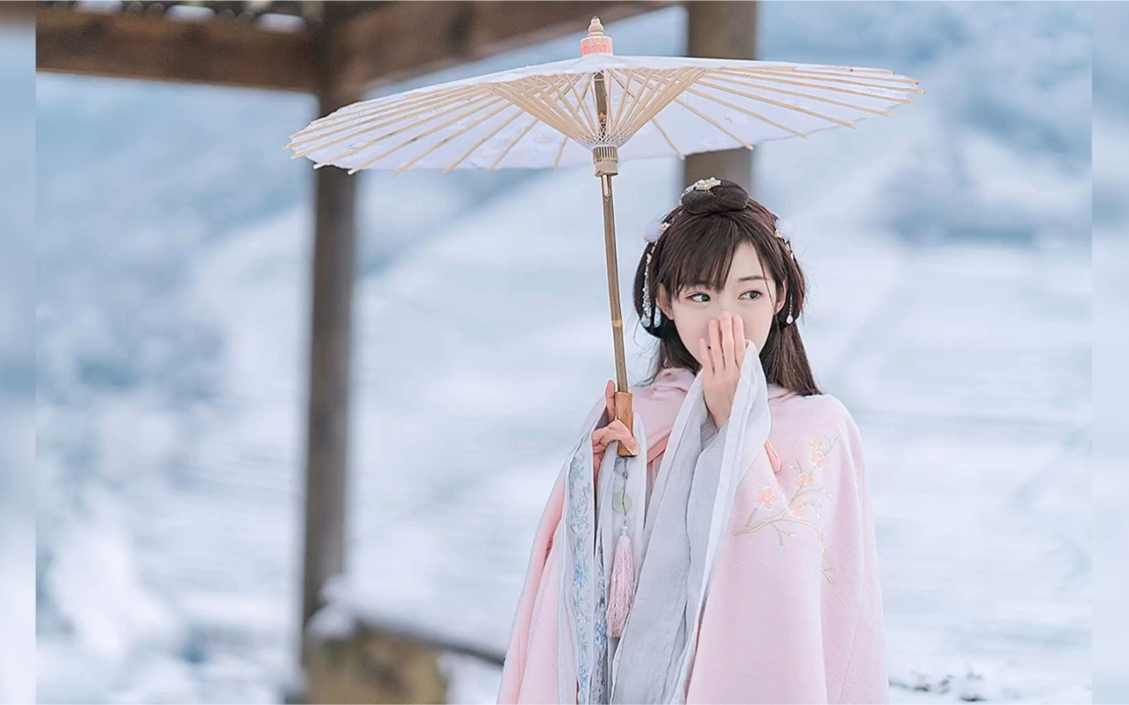 【古装小姐姐】17年杭州大雪拍摄的,被很多开机页用过,无人机试拍了一