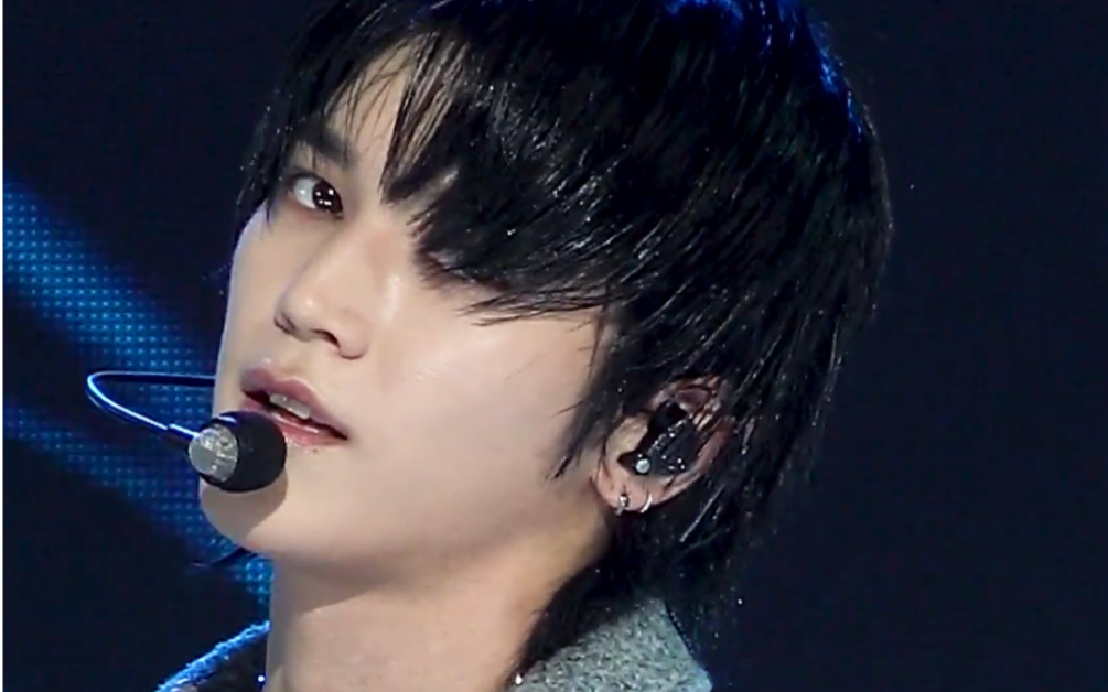 【李泰容】黑发顺毛的"fact check"4k直拍 眼神像盯住猎物的狼王