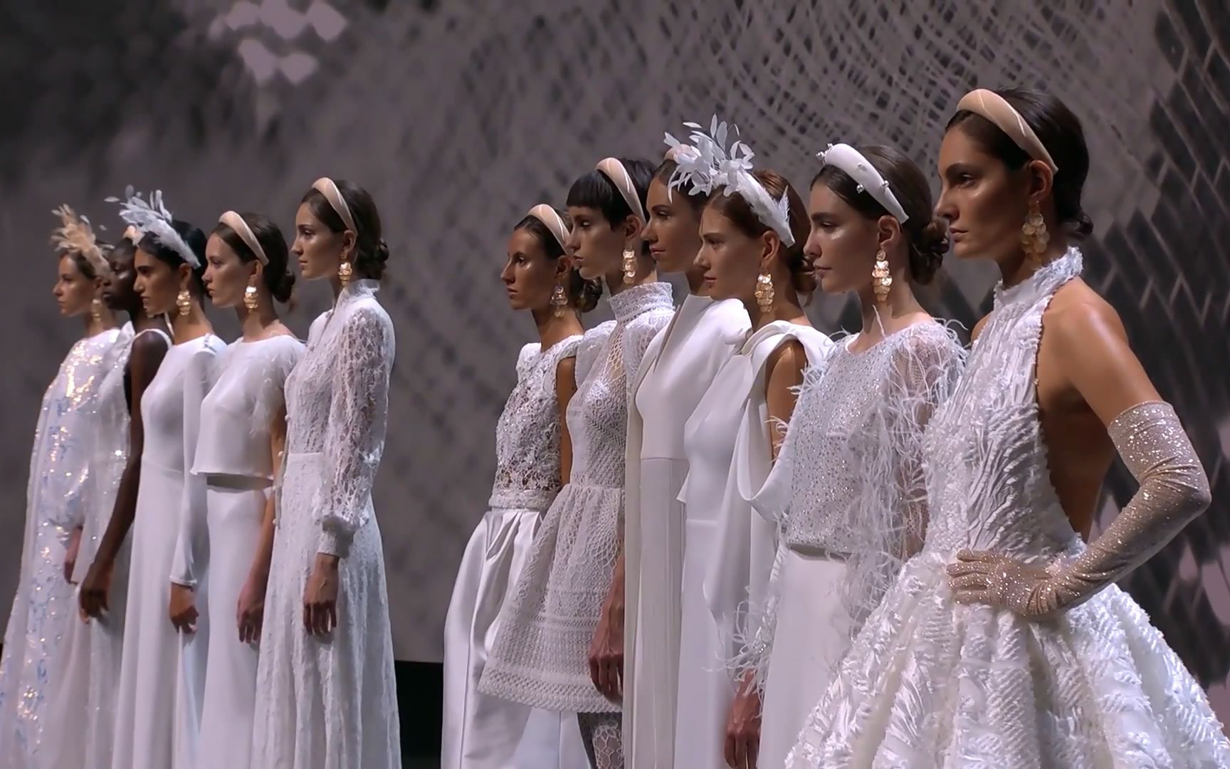 西班牙的婚纱品牌jesus peiro 2021婚纱走秀_哔哩哔哩_bilibili
