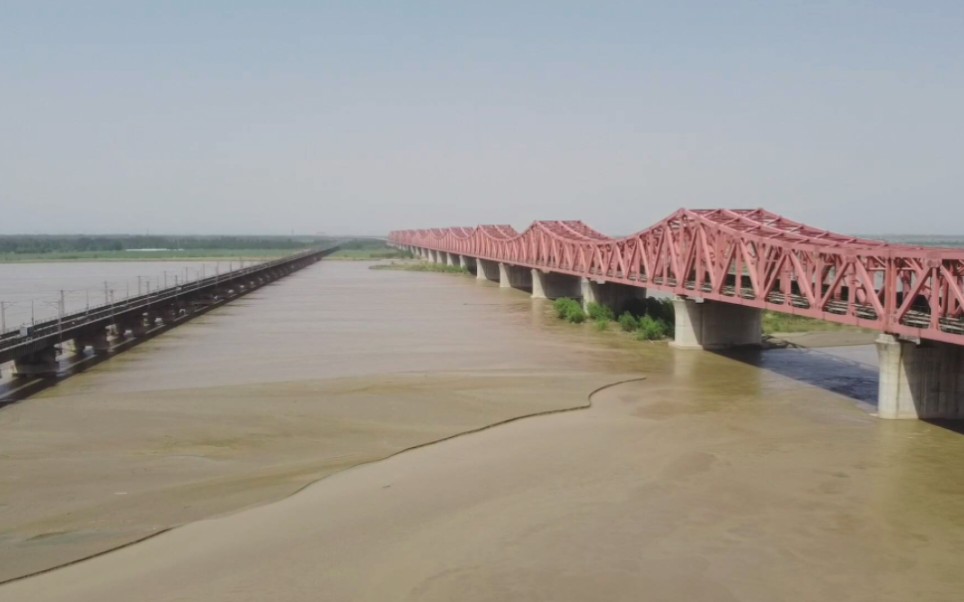 在郑焦城际黄河大桥上看已退役的嘉应观京广铁路黄河大桥