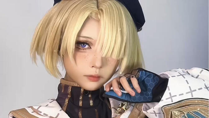 一只社恐小企鹅_菲米尼cos_「柒音」