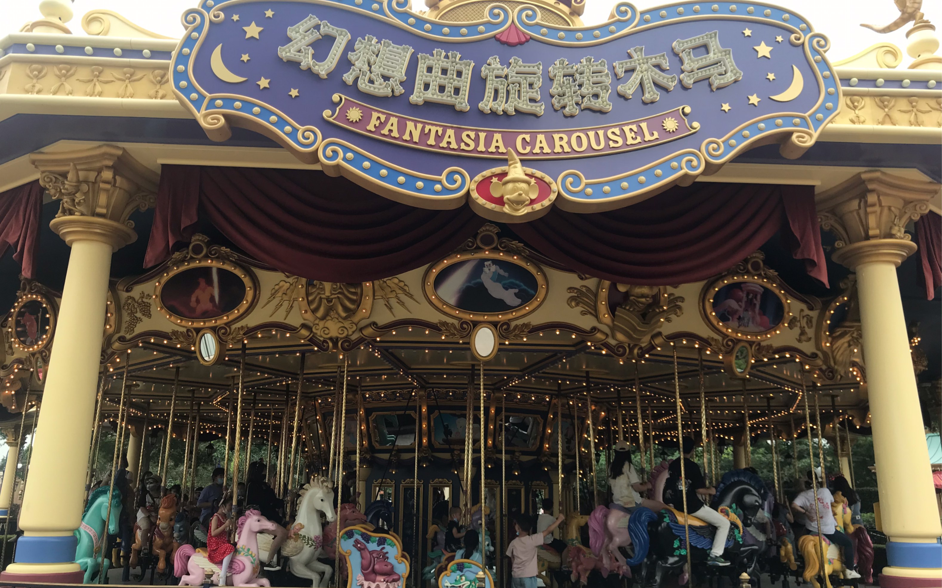 迪士尼 旋转木马