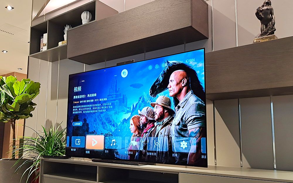 终于上oled了华为x65智慧屏现场抢先体验竟然塞进去14个喇叭