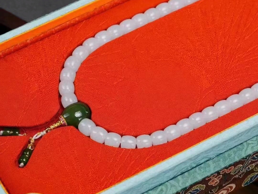 和田玉羊脂白玉项链,收藏级别高货