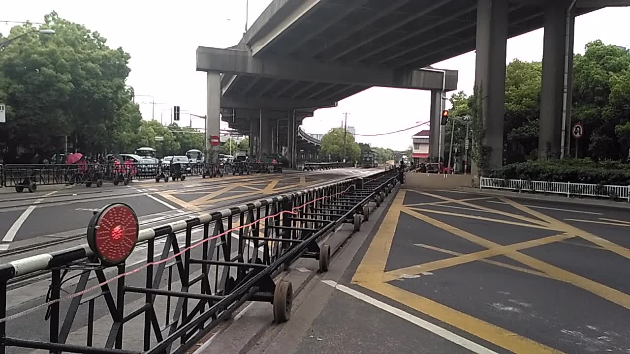 【南何支线】 df4 9212 单机通过逸仙路何家湾站道口 2019.4.