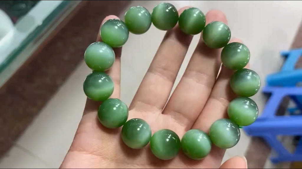 收藏级和田玉碧玉猫眼手链手串 老坑俄碧 猫眼 手串 猫眼效应极好