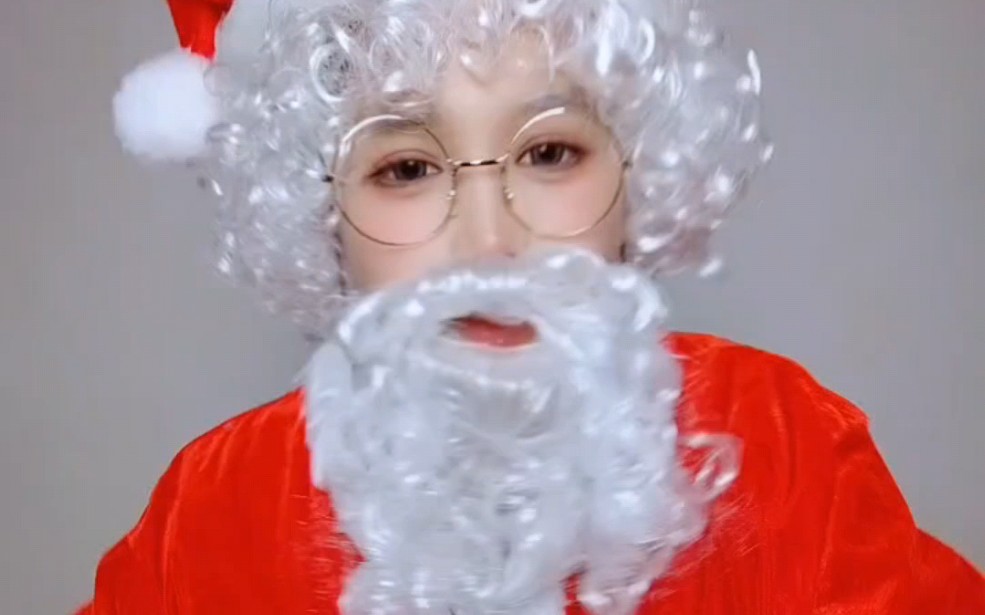 (圣诞老人cos)祝大家圣诞节快乐!