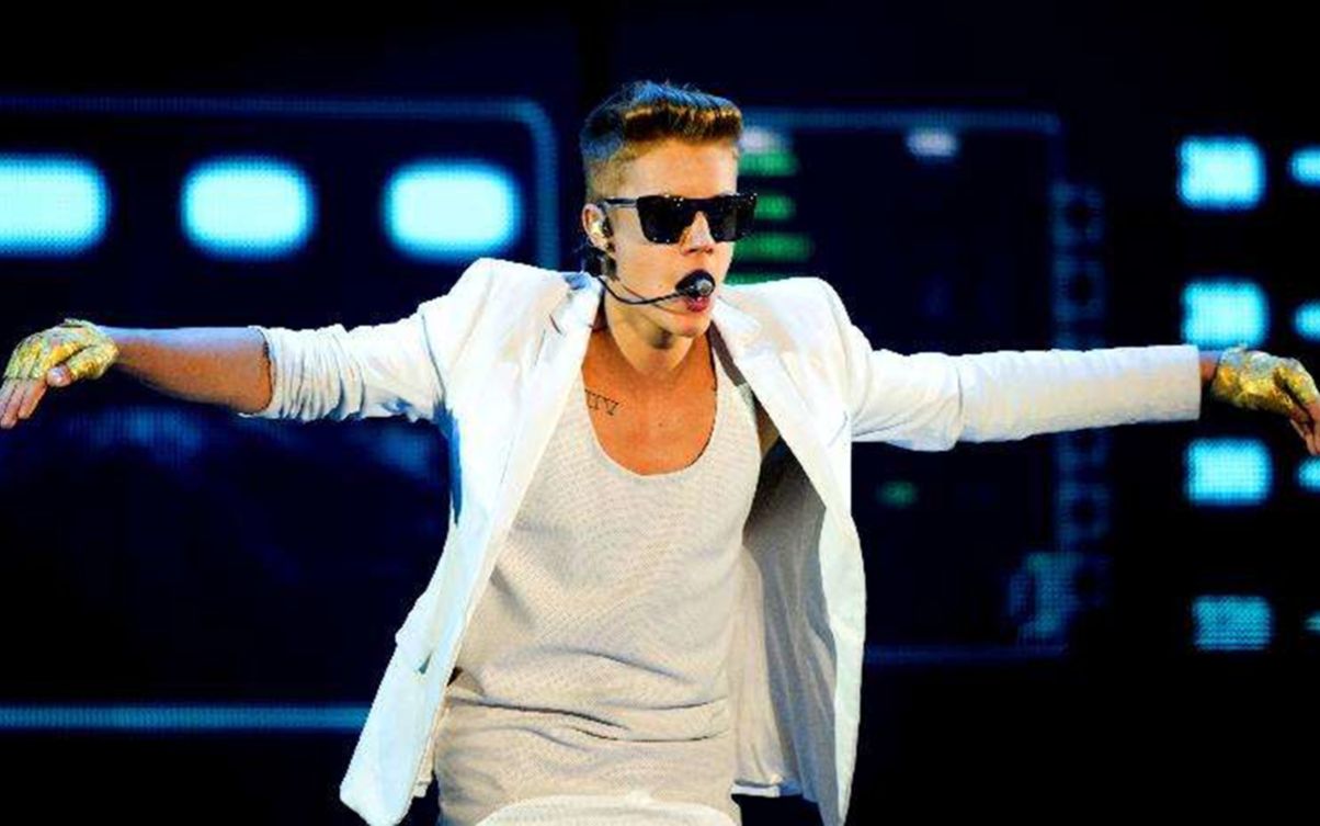 贾斯汀比伯略显沧桑为武汉捐款20万为中国加油新专辑changes发行