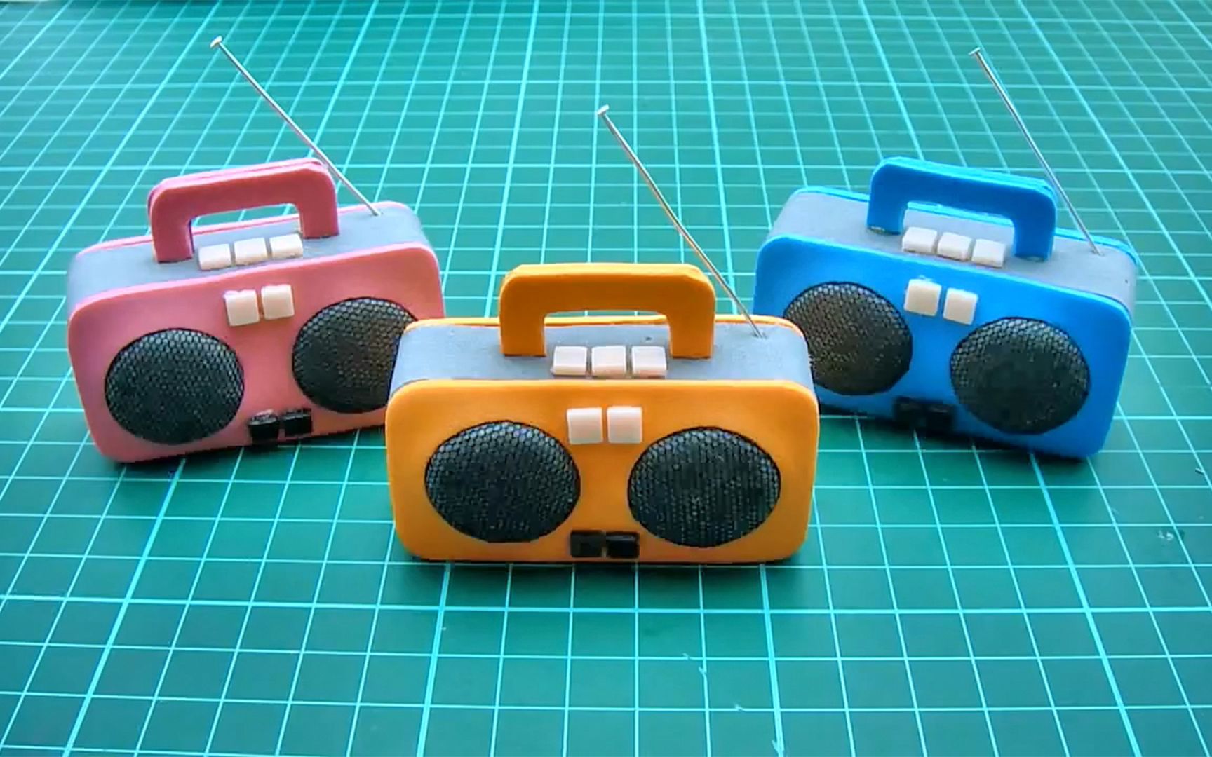 创意海棉纸手工教程——用海棉纸做迷你录音机教程