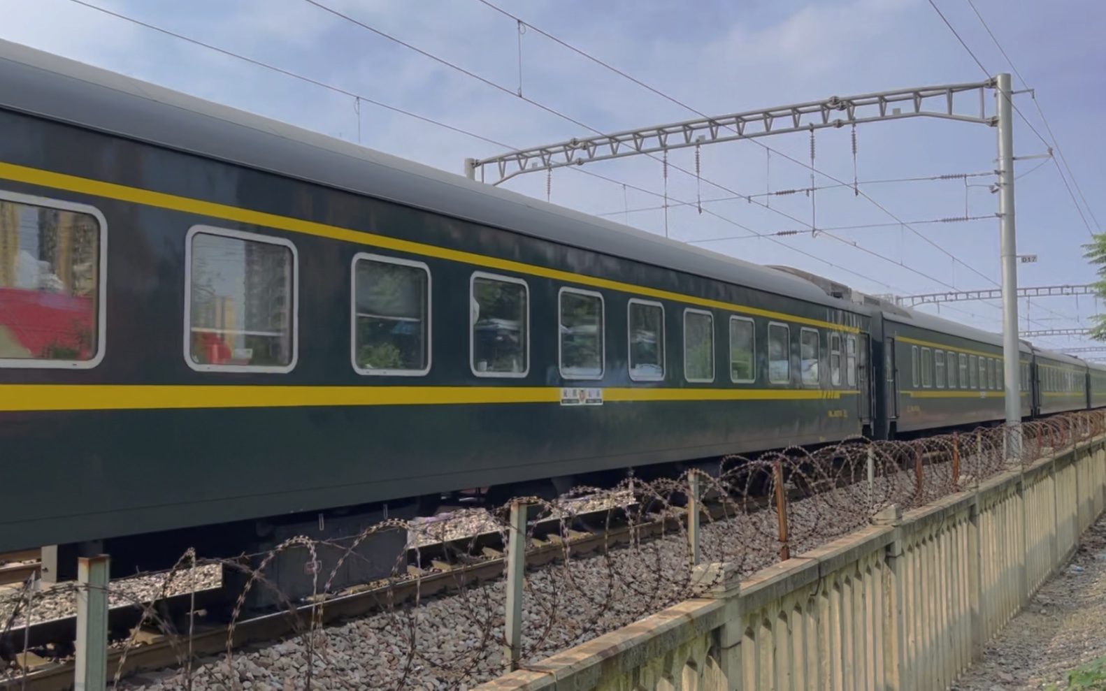 k2285次列车出邯郸站通过邯郸南