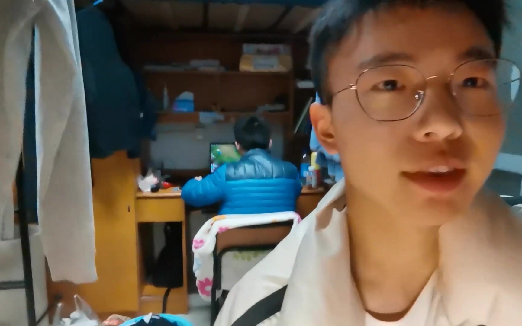 【张小鱼】寝室的快乐日常(完整版)_哔哩哔哩_bilibili