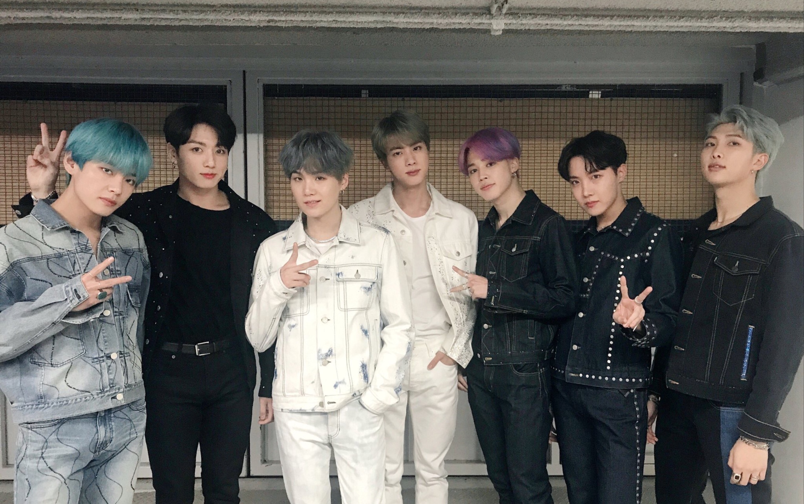 防弹少年团save me im fine 现场(香港演唱会)_哔哩哔哩_bilibili