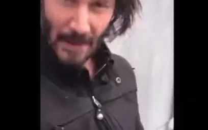 【Keanu Reeves】(【基努ⷩ‡Œ维斯】) 来听听基神豪迈的自我介绍哔哩哔哩bilibili