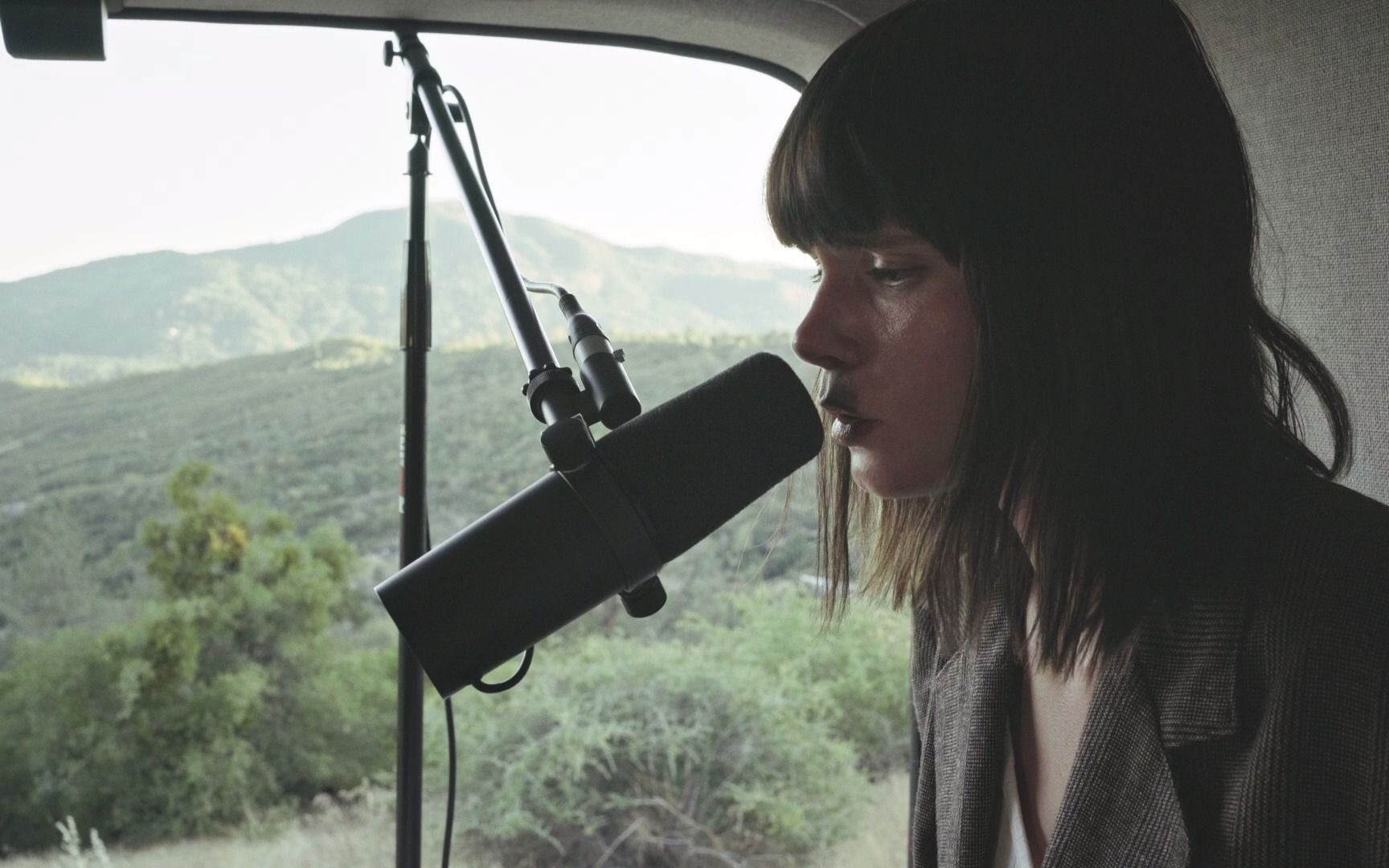 winonaoakyourpowerbillieeilishcoversongsfromtheroad