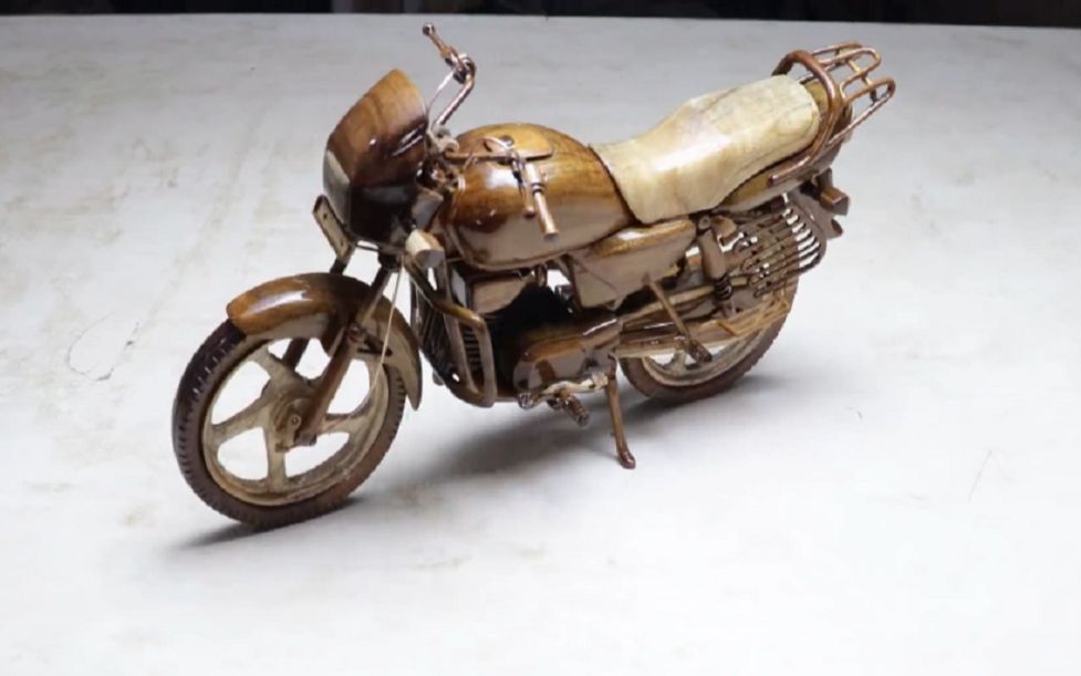 柚木手工自制摩托车