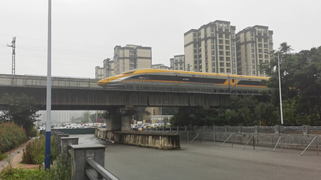 [检测列车]cr400afj-0002担当dj1865次通过成都西环线去成都西站方向