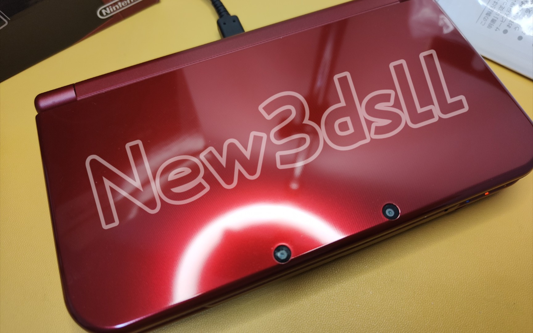 宝石般的质感,红色new3dsll新大三最美的一面