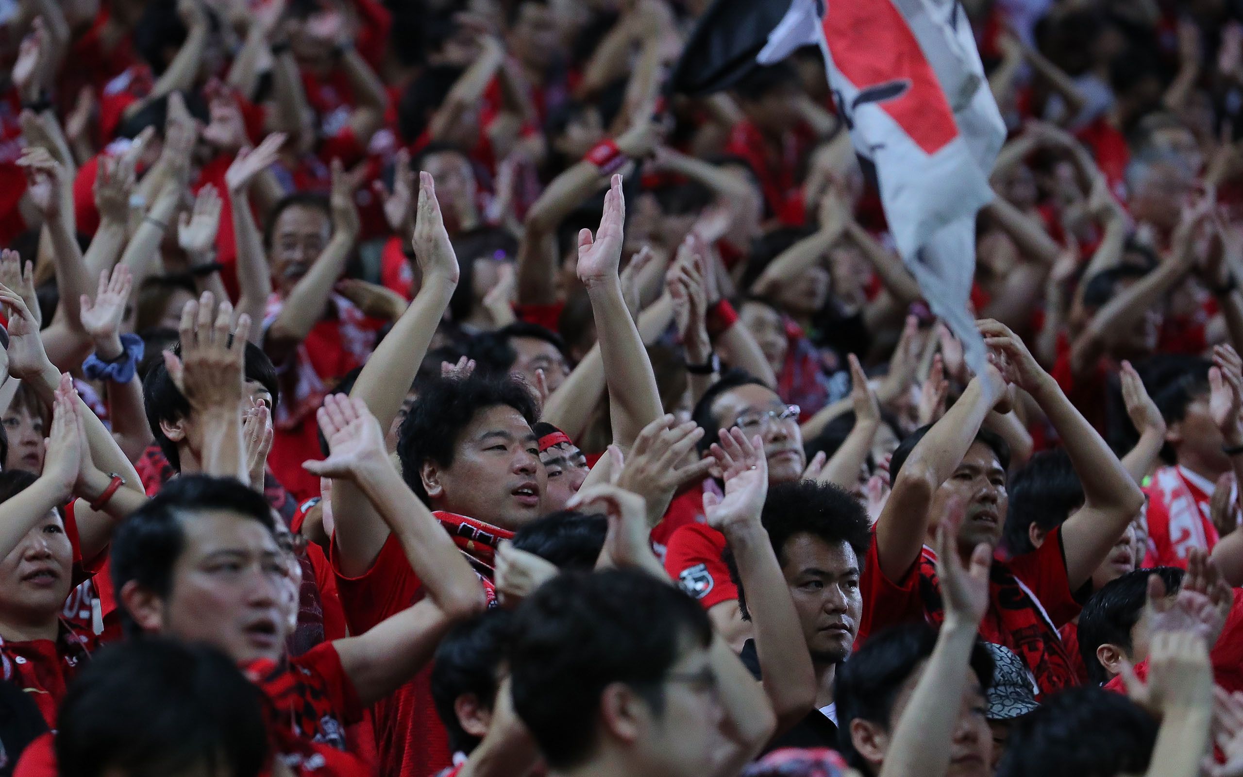 2020开幕战浦和球迷「仕挂けろ浦和」_哔哩哔哩 (゜-゜)つロ 干杯