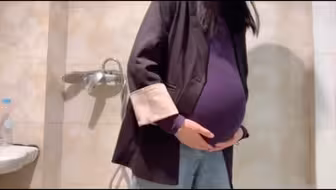 孕晚期爬楼梯都要累死了...