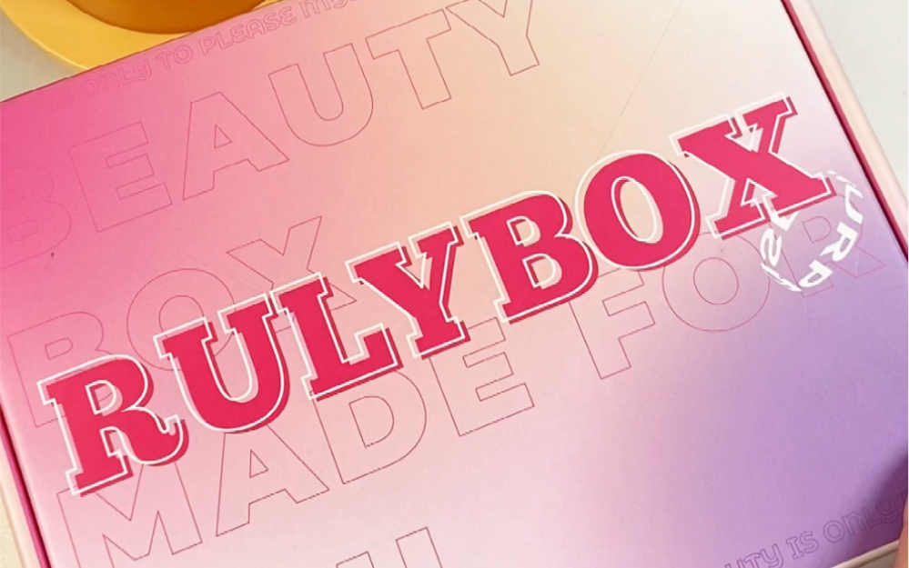 来啦!5月份的rulybox美妆盒子开箱