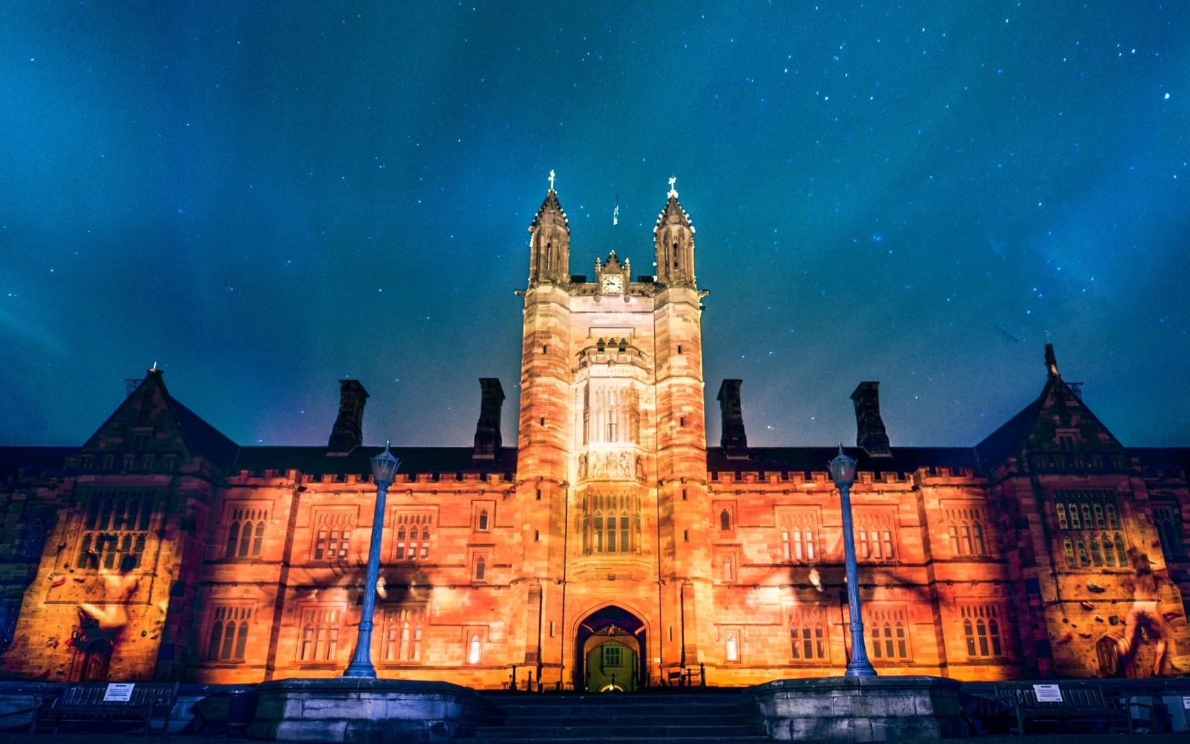 霍格沃茨大礼堂举行神秘仪式?