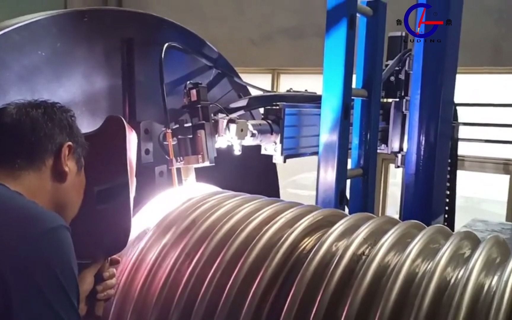 大型波纹管膨胀节焊接技术,自动氩弧焊机,全自动焊接设备_哔哩哔哩