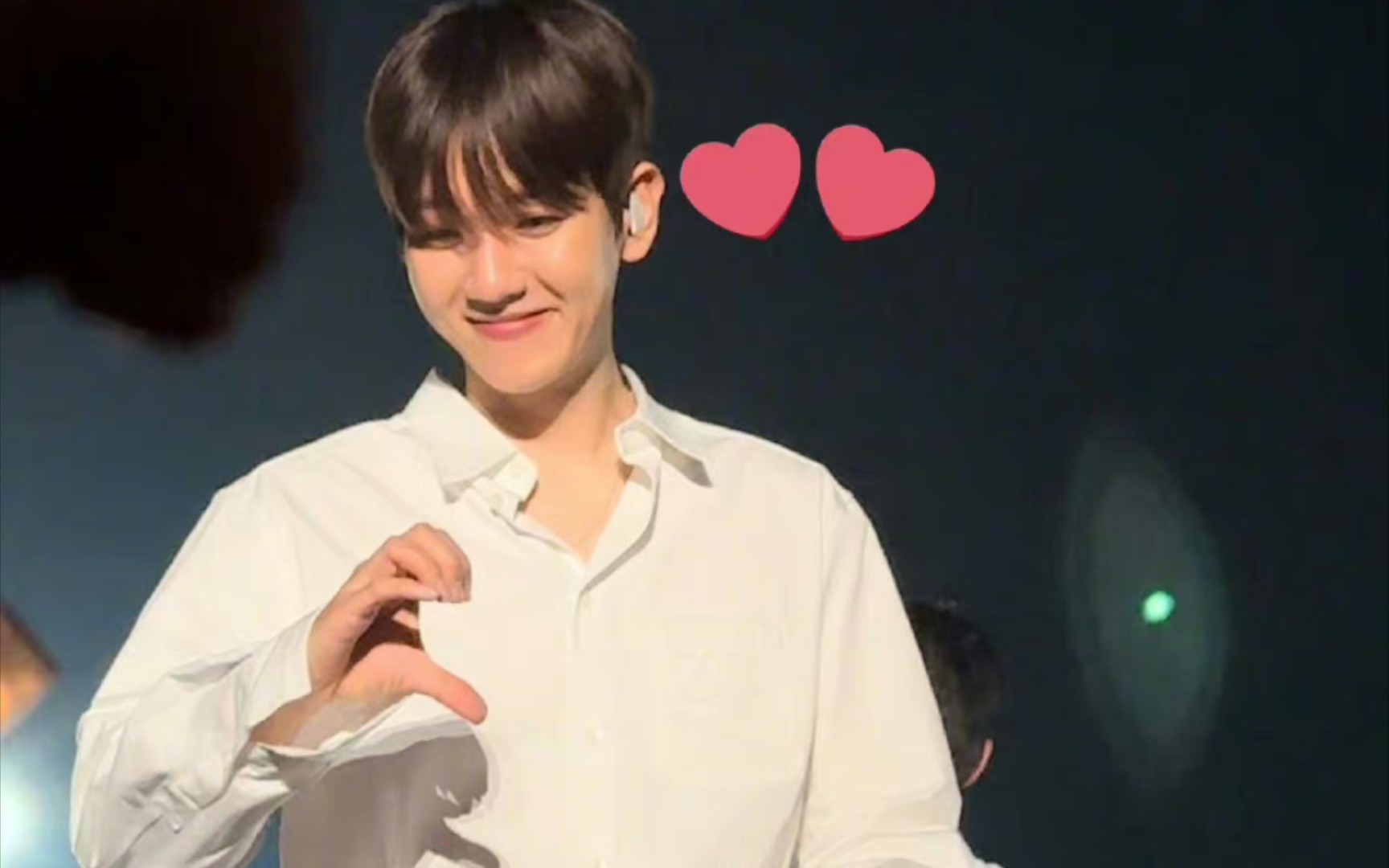 【exo边伯贤】你的笑容和眼底都满眼爱意