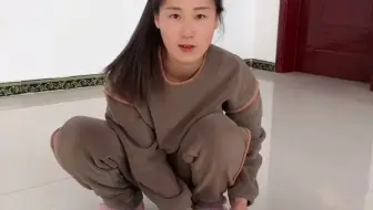 儿童专用折叠小盆，跟大人共用不卫生，这个小盆折叠收纳不占地方，出门携带也方便