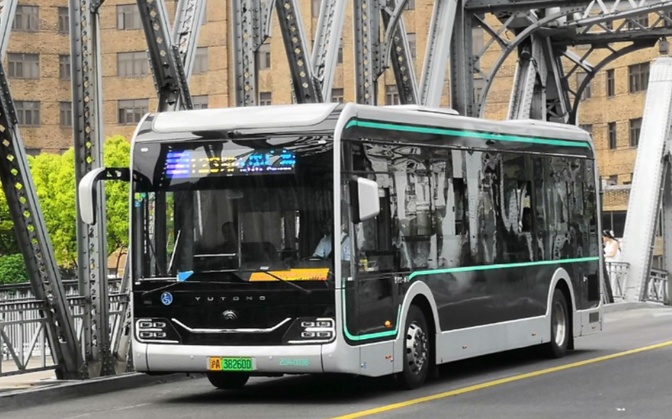 宇通黑金刚z0a宣传片英语