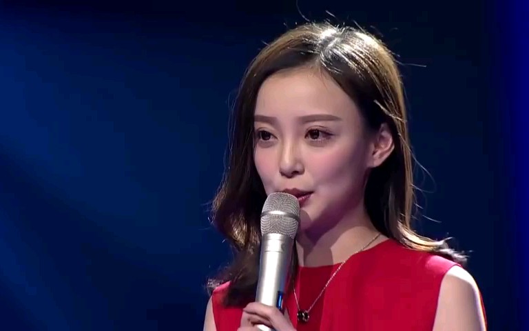 [图]汪小敏现场演唱《love me like you do》，女神歌声美到醉