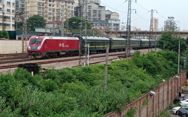 【xl25b】k79次通过机位,前方停靠怀化站