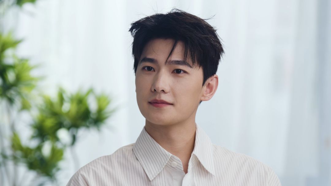 杨洋谈演技：作品是最根本的，要抱有敬畏之心去演戏