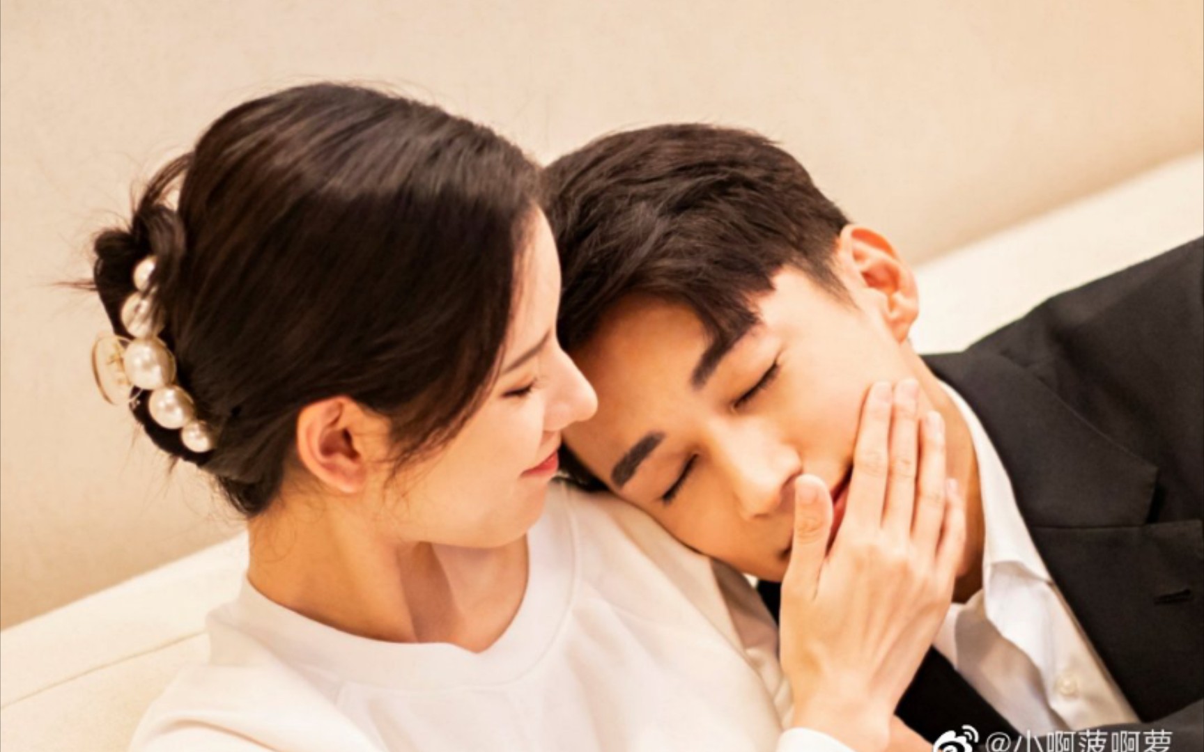 【义如往曦】碰鼻子是小情侣的专属吧!