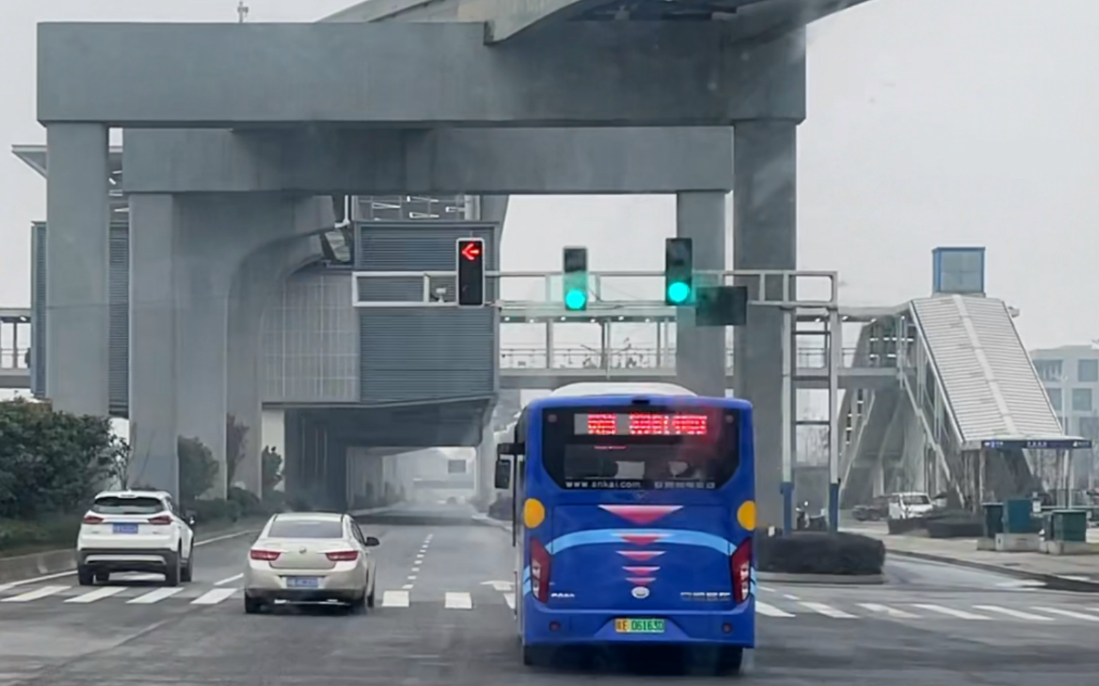 马鞍山长运308路开通首日体验(4):终到芜湖轨道交通2号线梦溪路站.