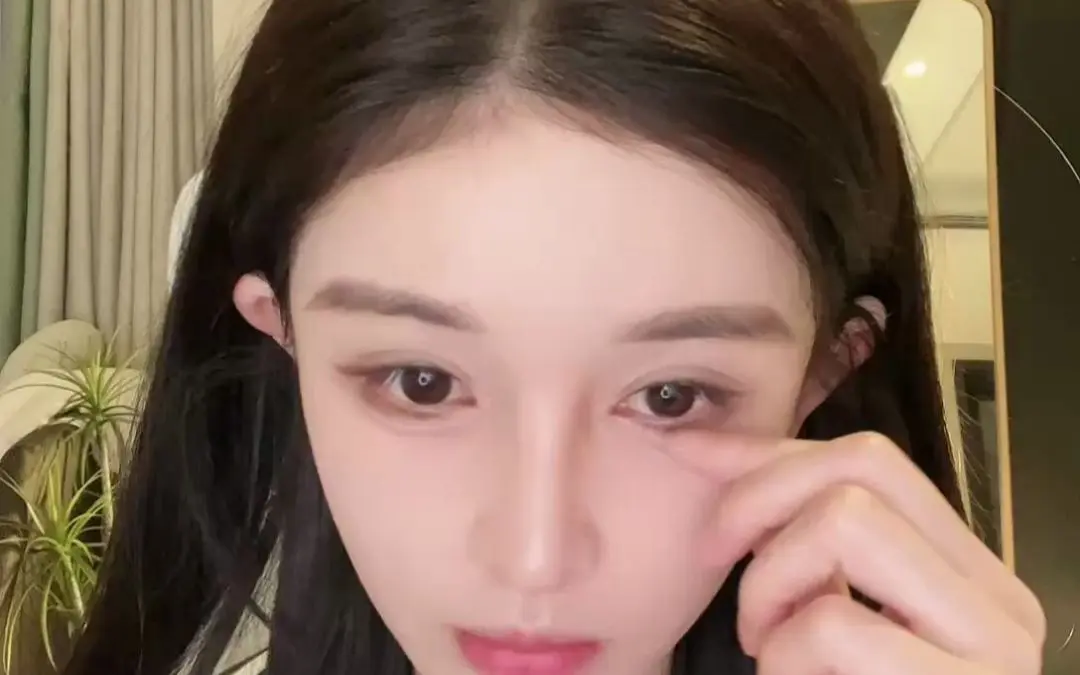 刘一琳_20231010_215801_直播录屏_哔哩哔哩_bilibili