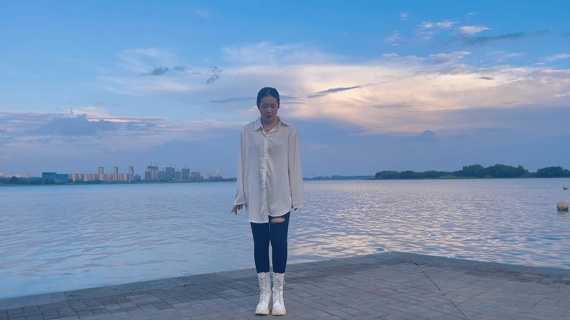 家晖陪你跑希望你能找到真正的快乐中秋佳节家晖携手黄悠悠献舞一支都