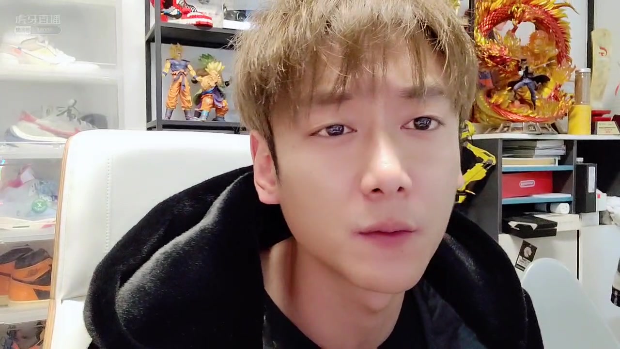 [直播].[超清].[户外].[洋气黄【18001】].[青峰哥生日快乐].