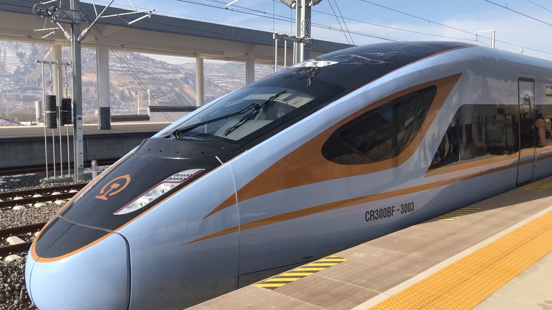 银西高铁!d4364-cr300天空蓝!