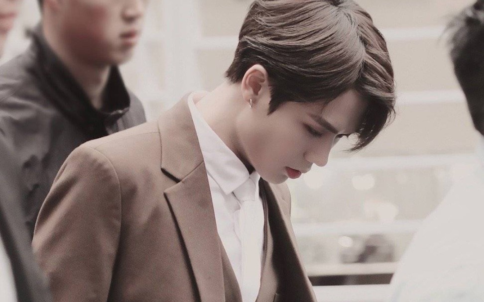 【林彦俊】霸道总裁文有脸啦!林总炸街!喷鼻血预警