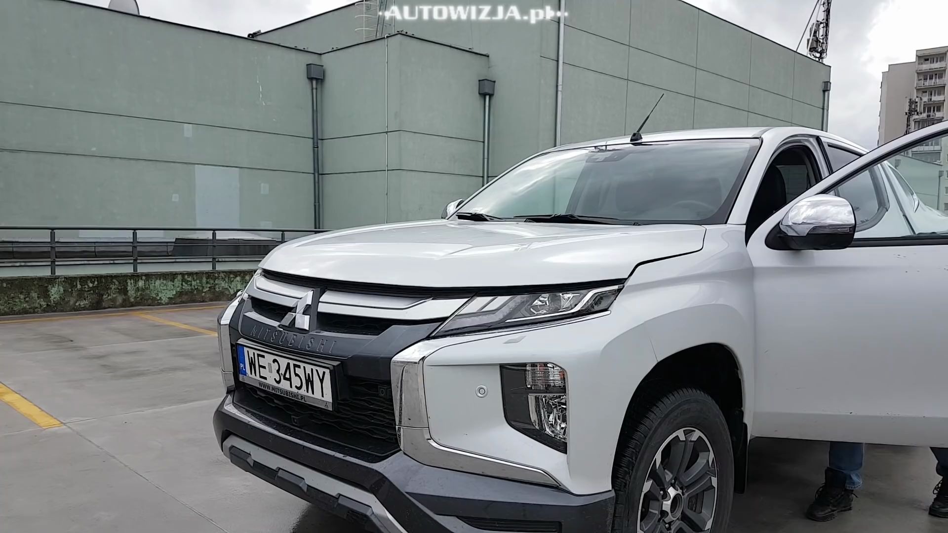 【波兰语生肉】——试驾Mitsubishi L200 Super Select 4WD(三菱L200皮卡)哔哩哔哩bilibili