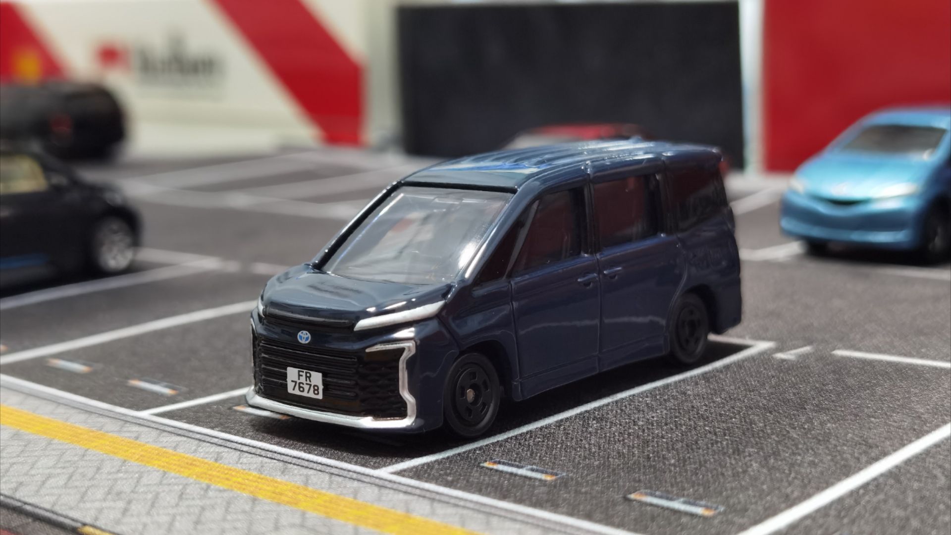 小车分享122〗tomica 丰田voxy