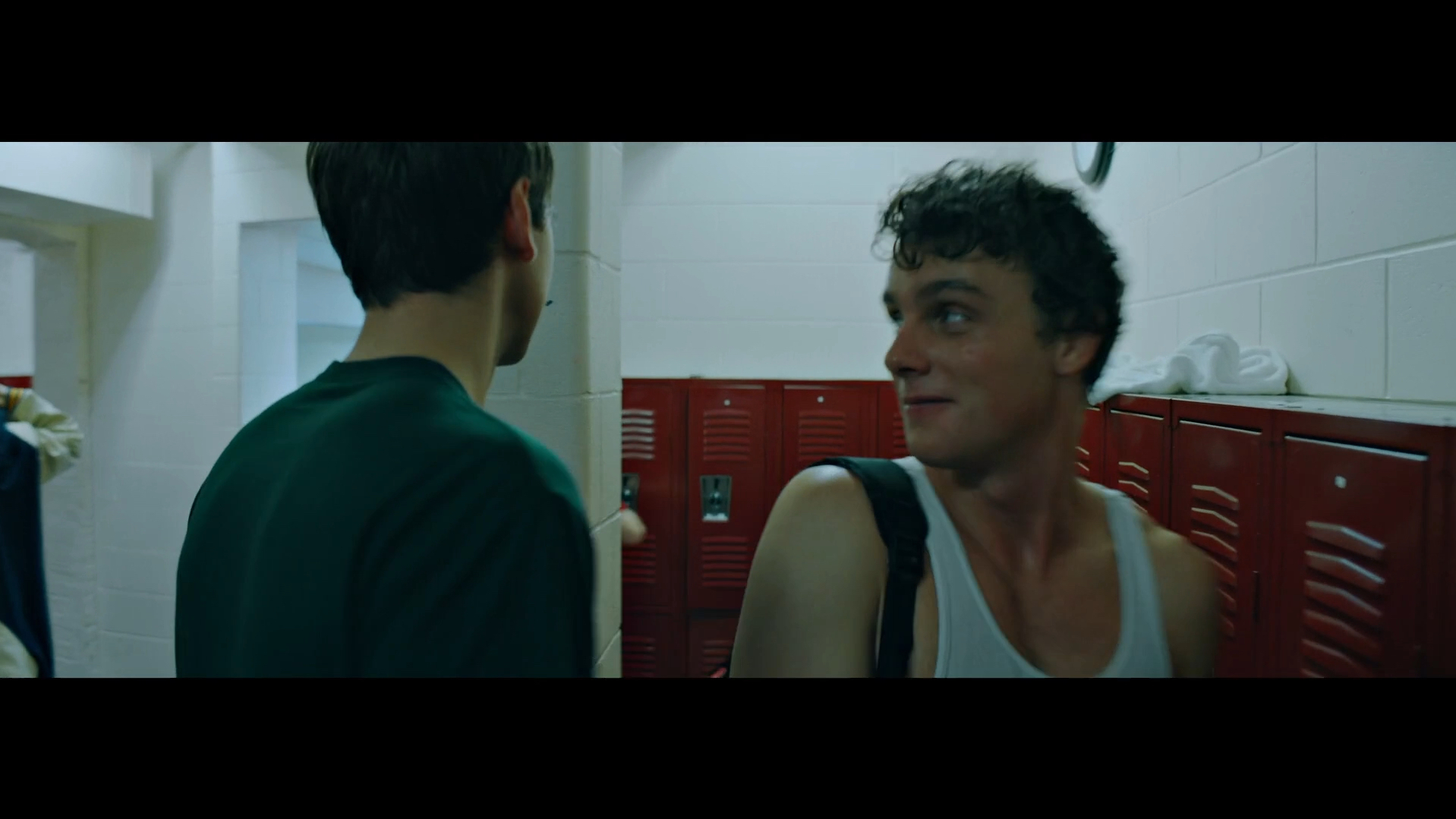 深柜体育生x卷毛小可爱